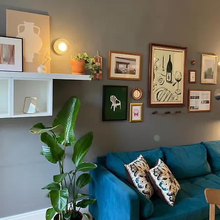 Apartamento Location With Balcony & Equipped Kitchen