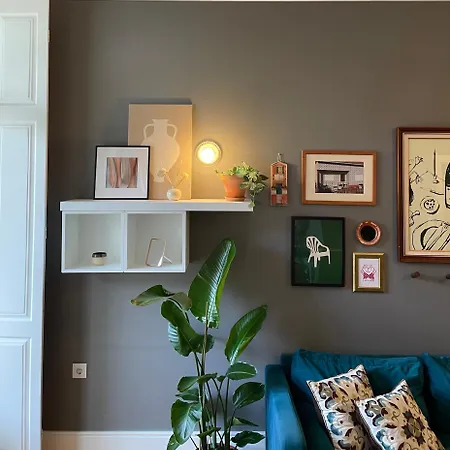 Appartement Location With Balcony & Equipped Kitchen