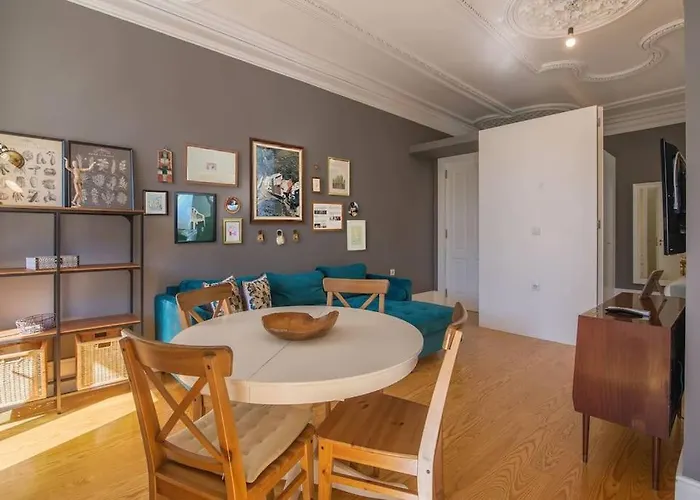 Apartman Location With Balcony & Equipped Kitchen