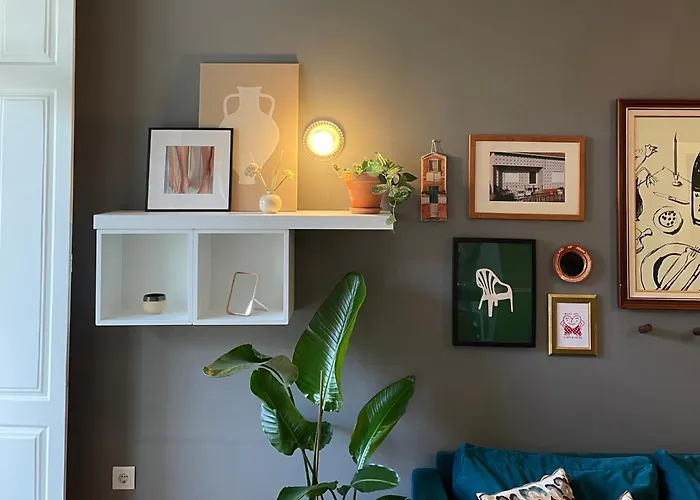 Apartman Location With Balcony & Equipped Kitchen